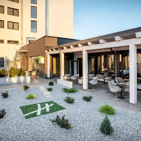 Hotel - - Schwenningen By Ihg 4*