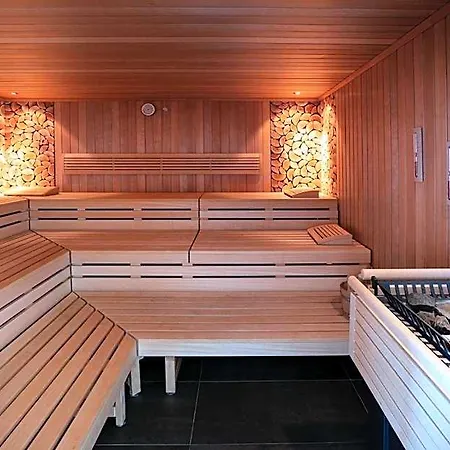 - - Schwenningen By Ihg 4*